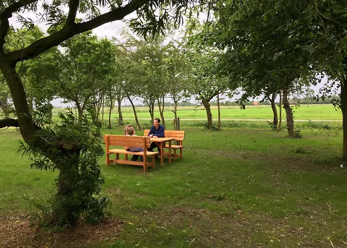 Marijanas Ferienhof 2, Urlaub Mit Viel Platz Zwischen Dornumersiel Und Bensersiel, Gehoert Zum Cafe Kunterbunt
