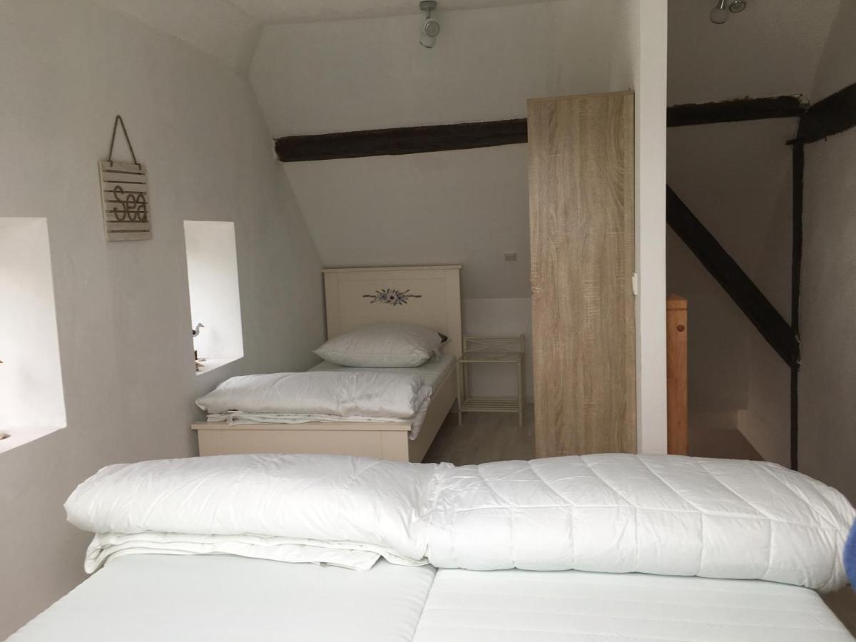 Apartment Marijanas Ferienwohnungen: Rustic 19th Century Farmstead Retreat *