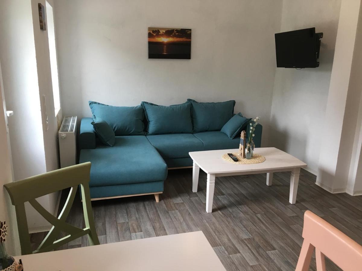 Apartment Marijanas Ferienwohnungen: Rustic 19th Century Farmstead Retreat Holtgast