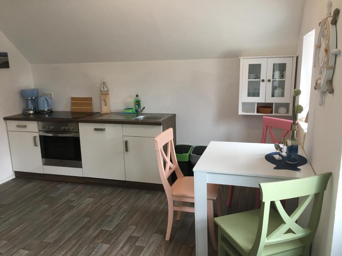 Marijanas 2, Urlaub Mit Viel Platz Zwischen Dornumersiel Und Bensersiel, Gehoert Zum Cafe Kunterbunt *